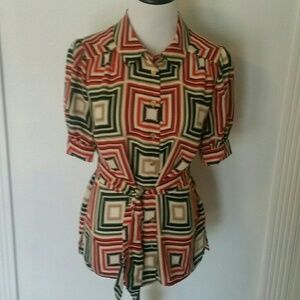 Vince Camuto geometric blouse puff sleeves EUC B7